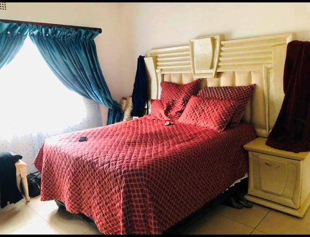 4 BEDROOM HOUSE FOR SALE IN NORKEM PARK